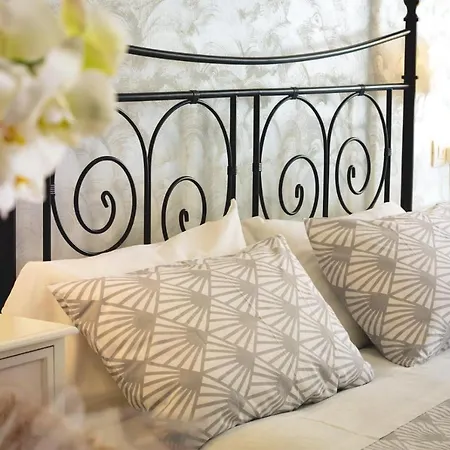 Guest house Rossana House 4*